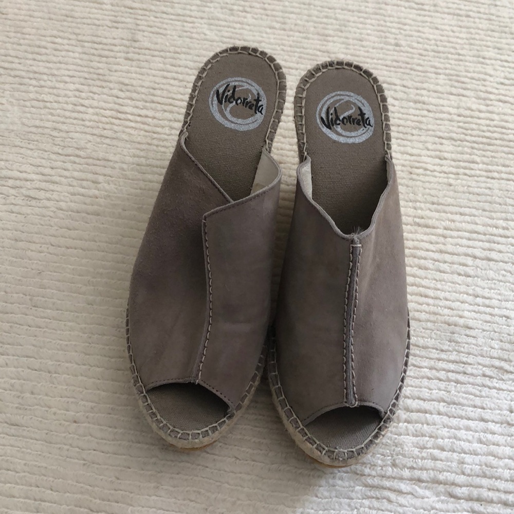 Summer wedge shoe
